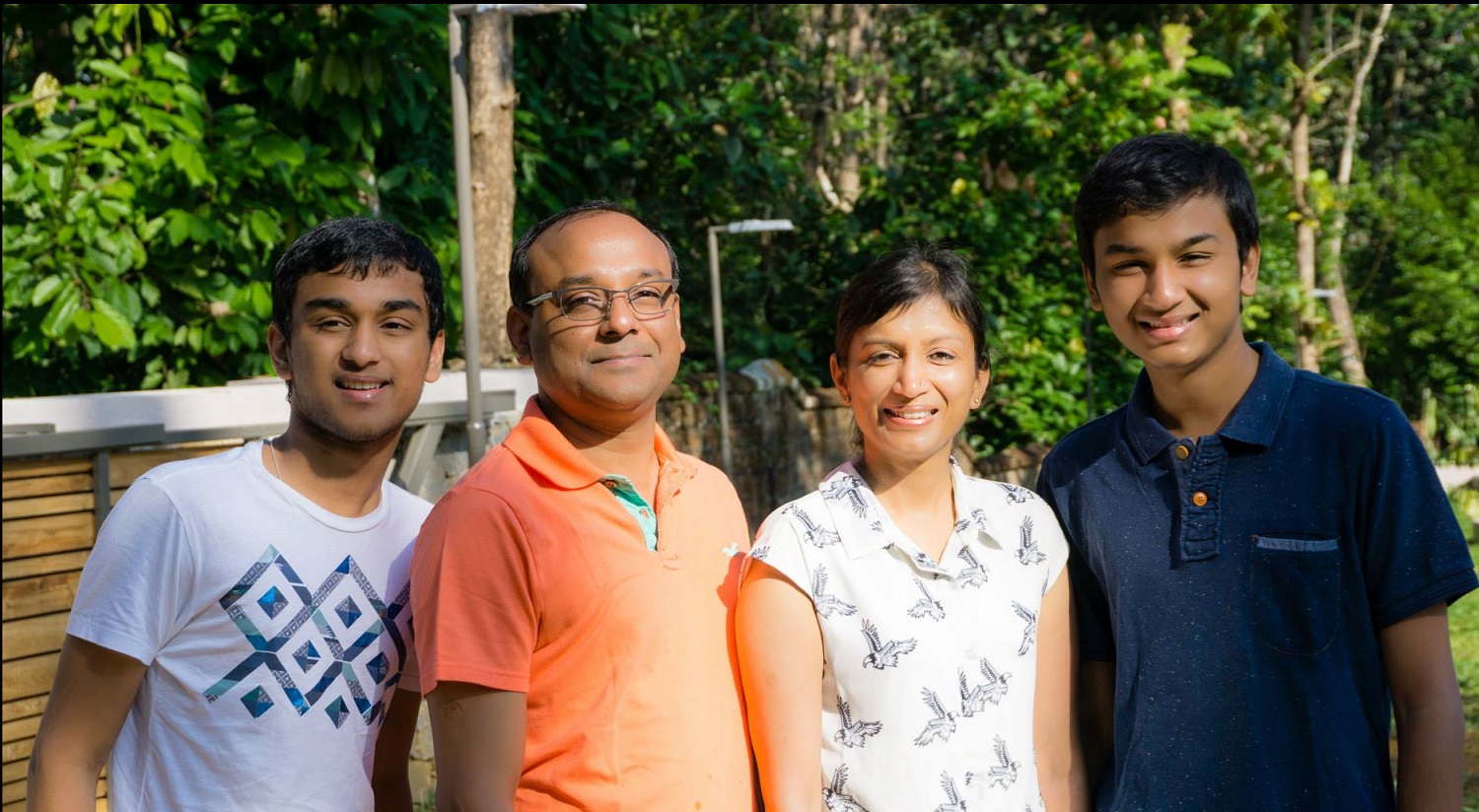 Dinesh Agarwal with his wife and two kids